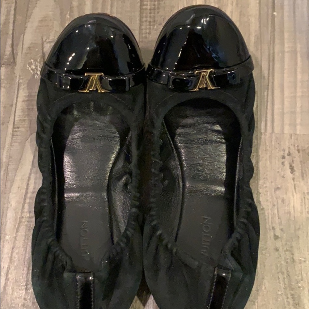 Shoes - Picture 3 of 7